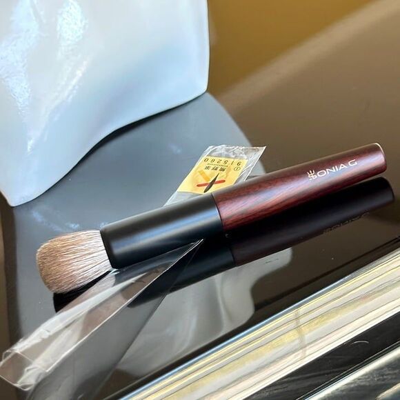 NEW Sonia G LIMITED EDITION Japanese Keyaki Mini Base Brush Complexion Travel - Picture 2 of 12